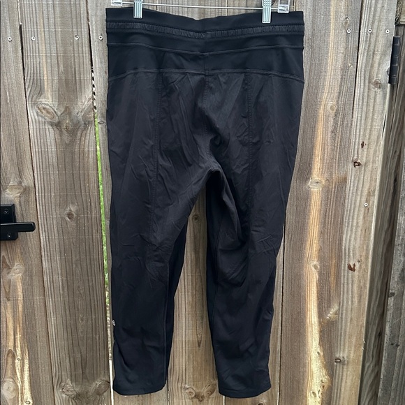 Lululemon Dance Studio Crop *25" Size 10 - Picture 7 of 8